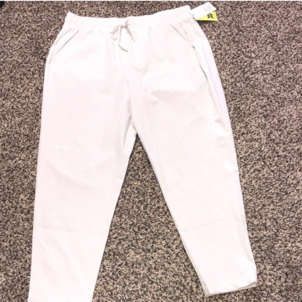 All In Motion Woven Stretch Beige  Pants Sz L NWT